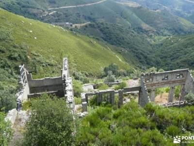 El Bierzo - Castilla y León; zapatos para senderismo senderos turisticos agencia senderismo excursio